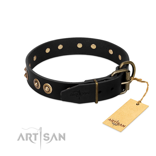 Reliable buckle on full grain leather dog collar for your dog