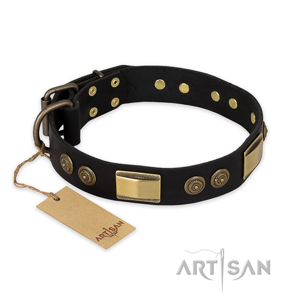 Perfect fit genuine leather dog collar for handy use